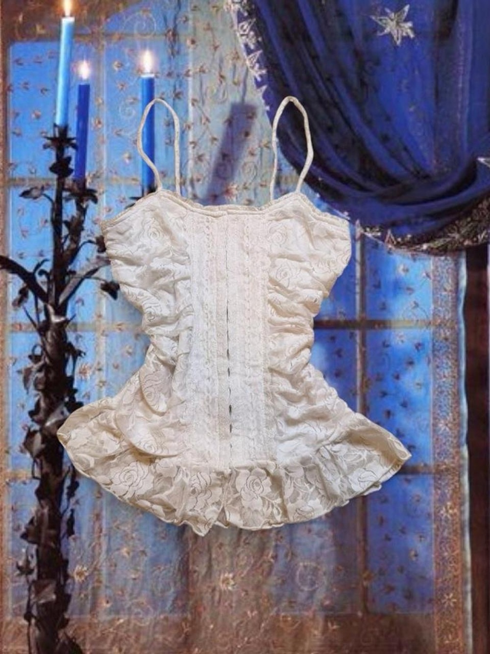 Vintage Y2K Deadstock White Fairycore Coquette Lacey Rose Design Corset Top